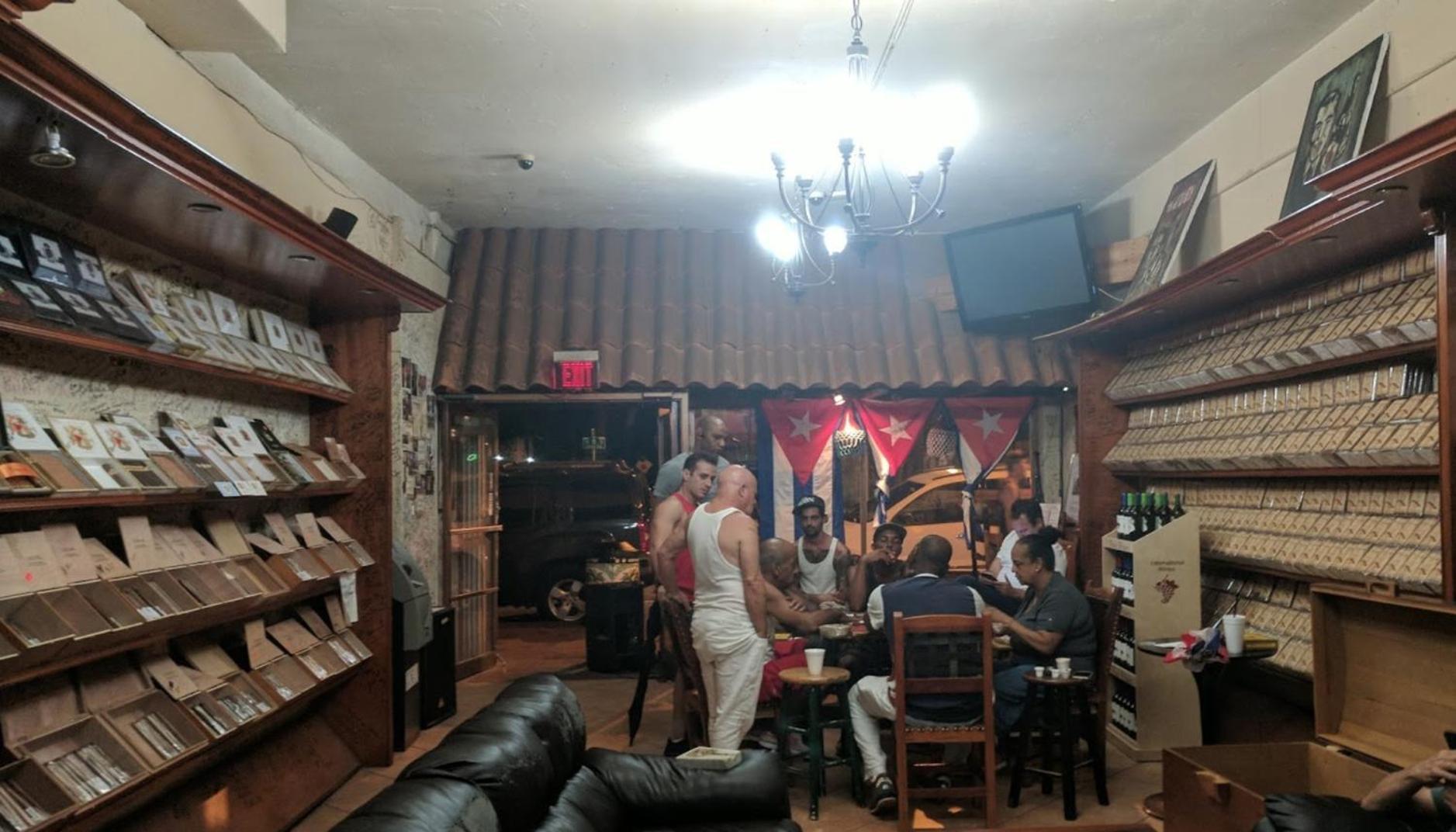B1 Best Value On Private Bedroom With Private Bathroom In Little Havana, Маями Екстериор снимка